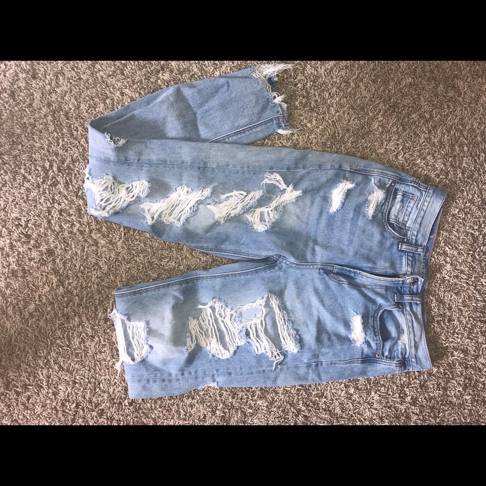 AE MOM JEANS